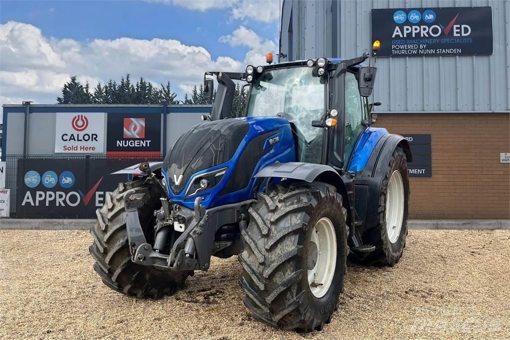 Valtra T234D Трактори