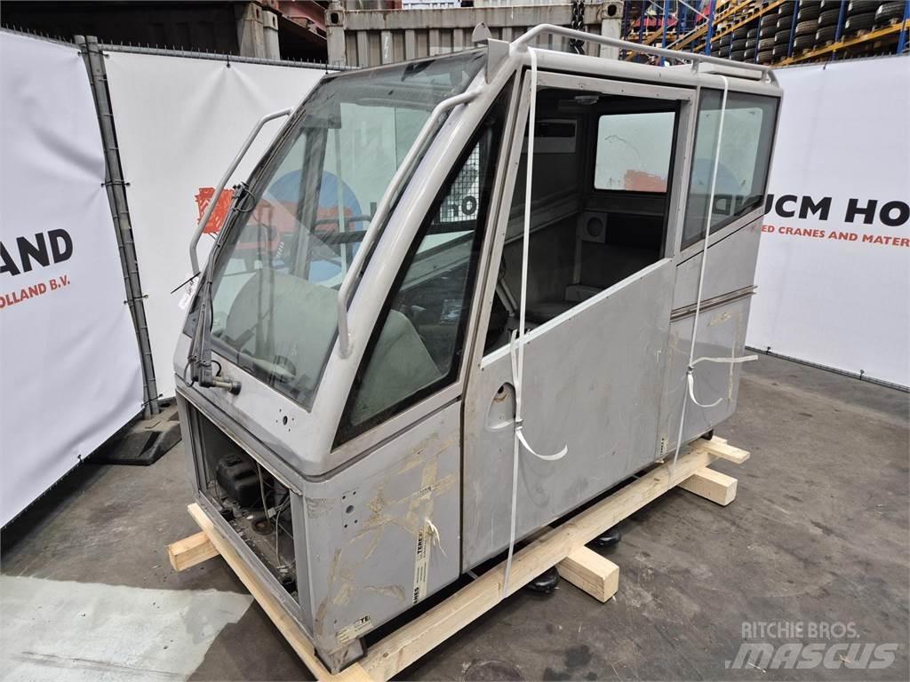  C.T.2 upper cabin Кабіна