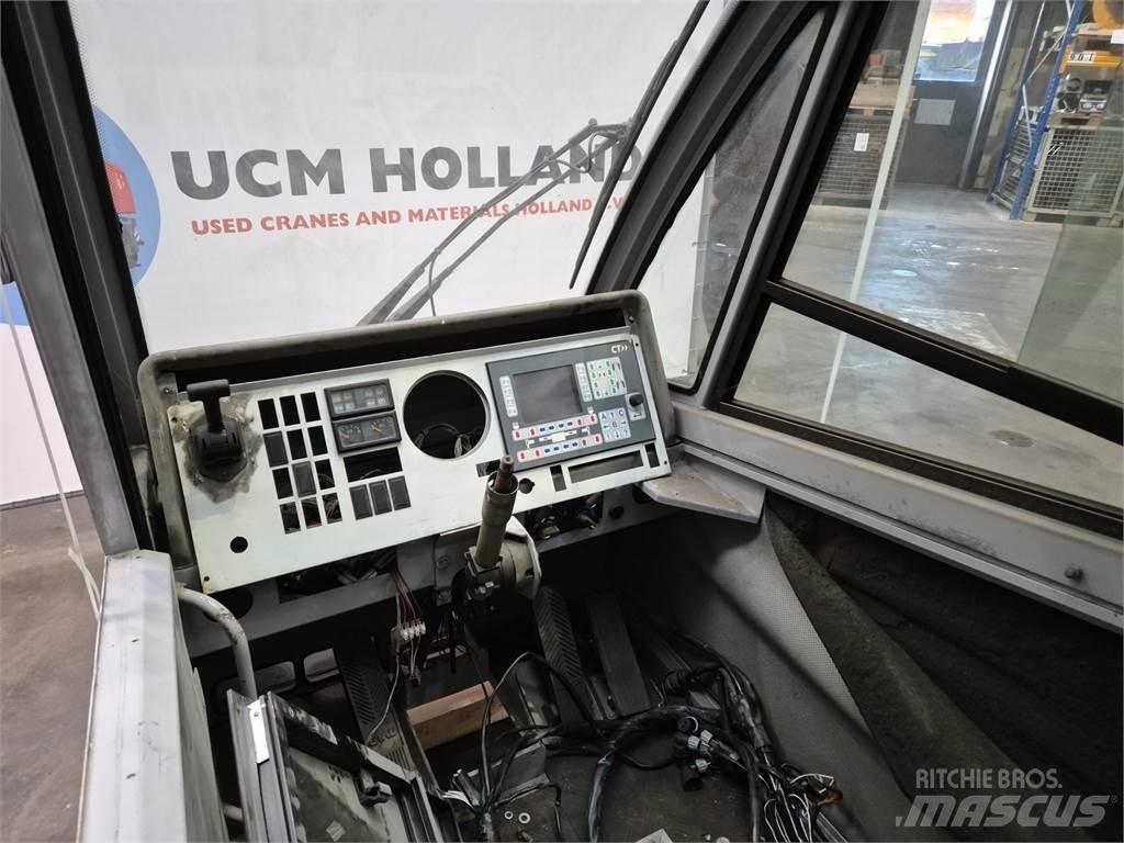  C.T.2 upper cabin Кабіна