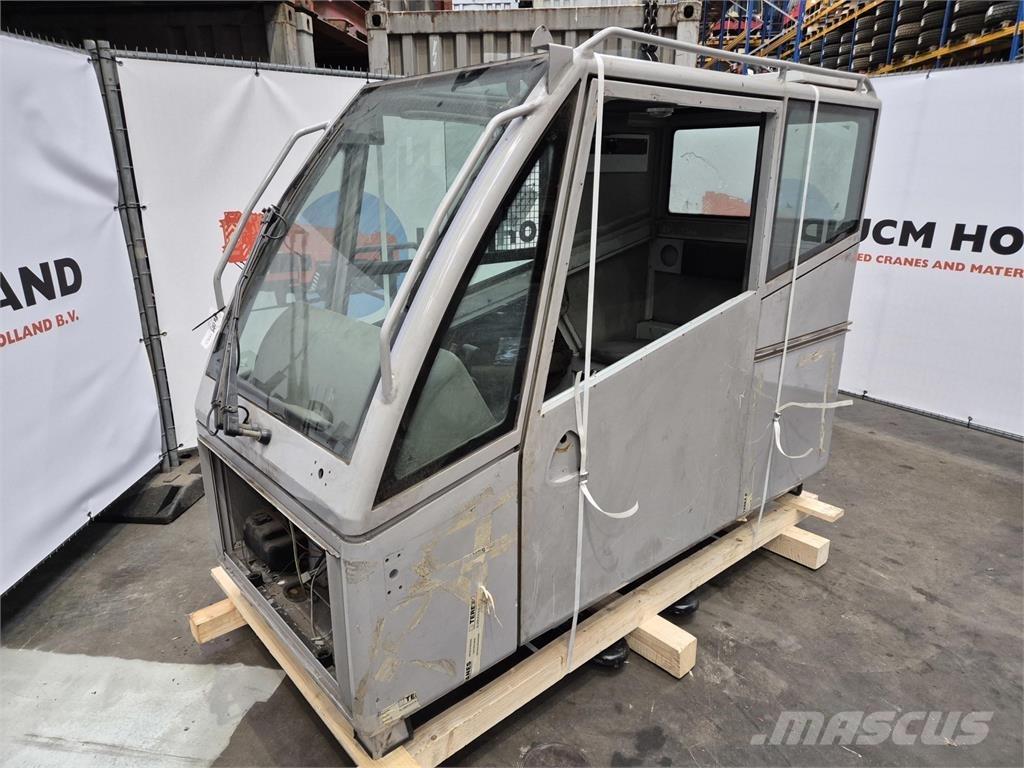  C.T.2 upper cabin Кабіна