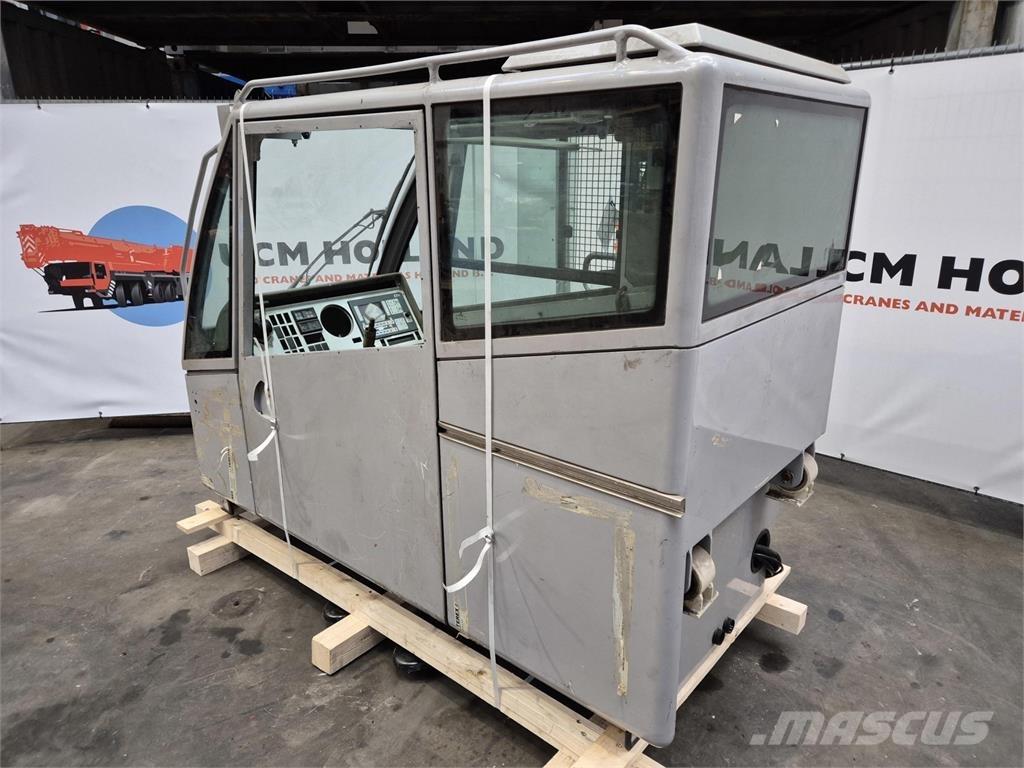  C.T.2 upper cabin Кабіна