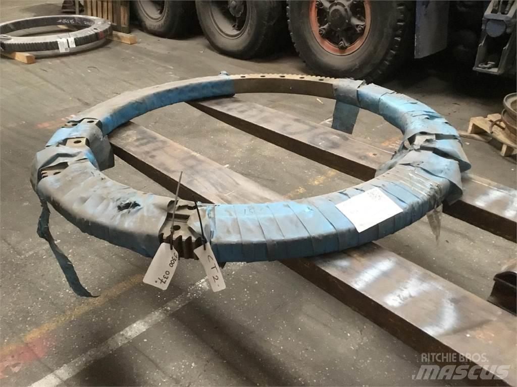  CT 2 slew ring Запчастини для кранів