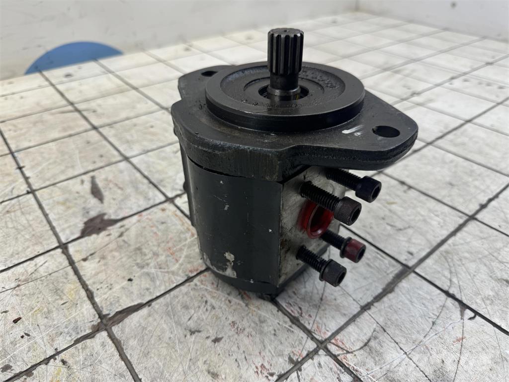  Gear pump Запчастини для кранів