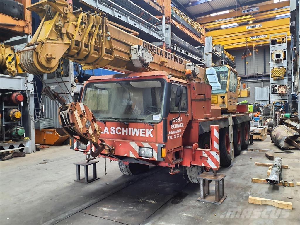 Liebherr LTM 1050 автокрани