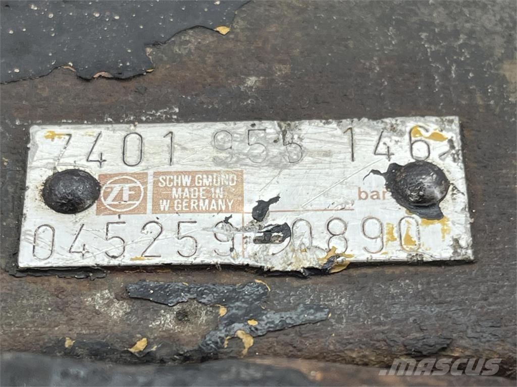  Steering box Запчастини для кранів