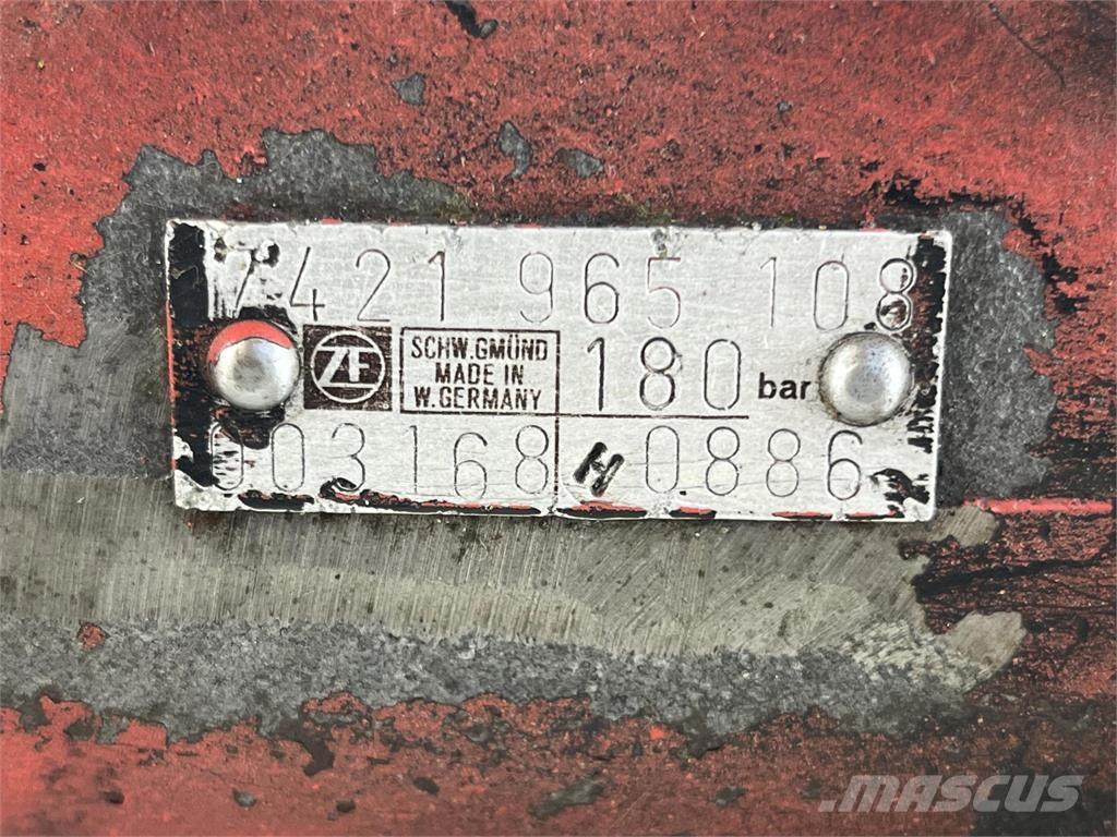  Steering box 180bar Запчастини для кранів