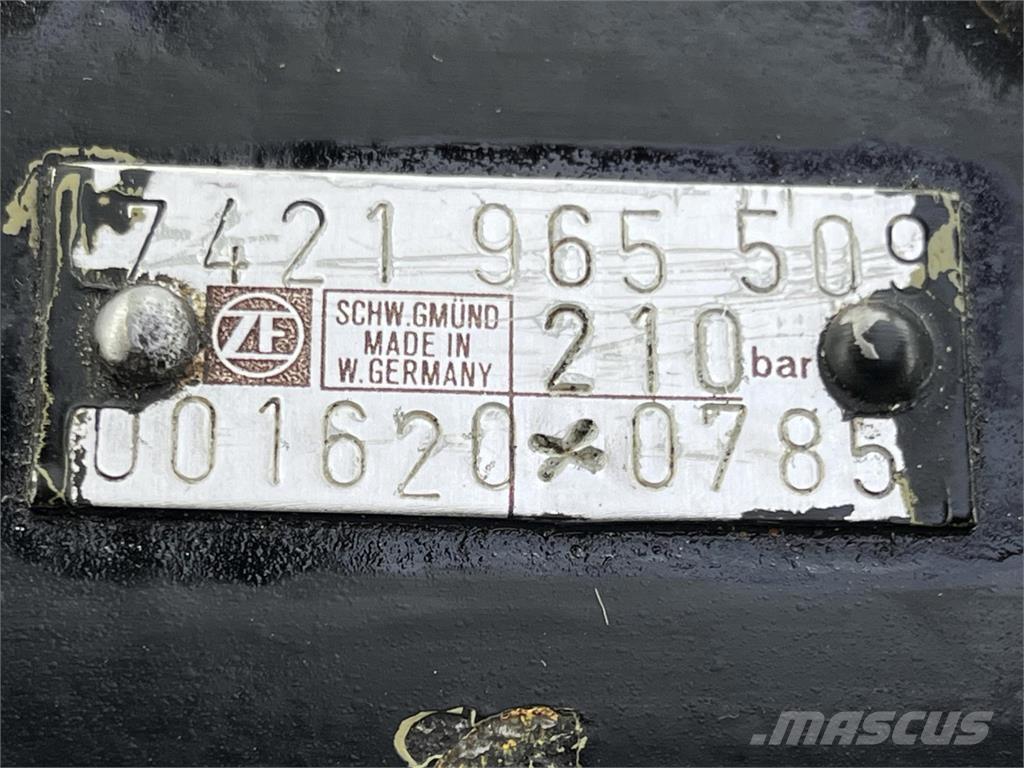  Steering box 210bar Запчастини для кранів