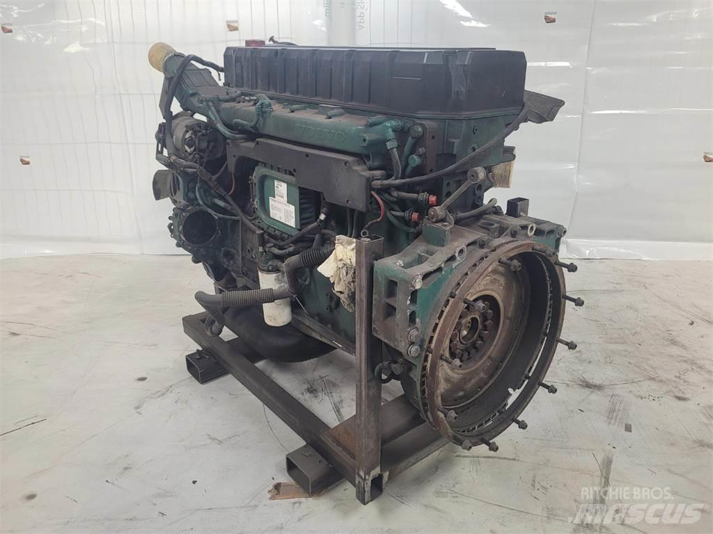 Volvo D12 Двигуни