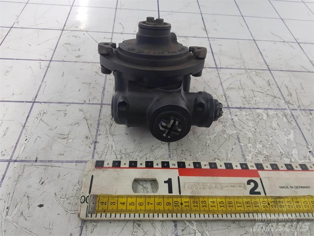 ZF steering pump Запчастини для кранів
