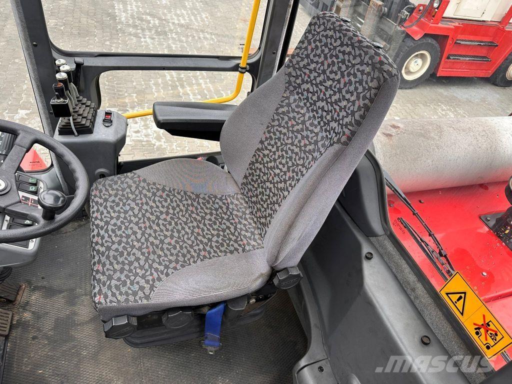 Kalmar DCD250-12LB Дизельні навантажувачі