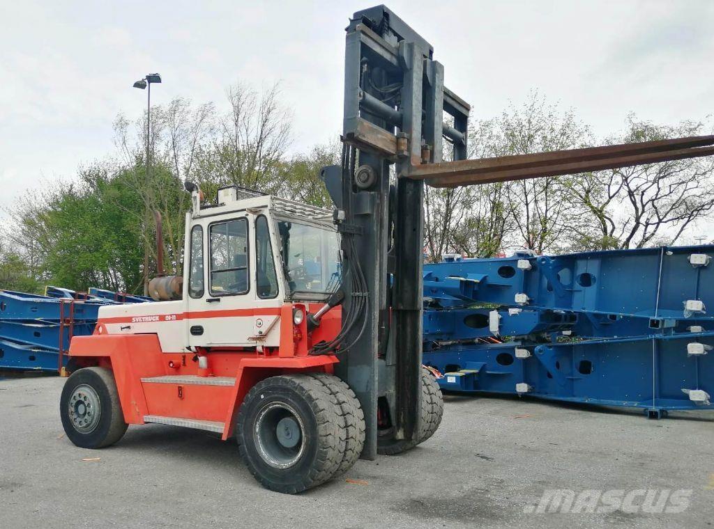 Svetruck 13,6-120-32 Дизельні навантажувачі