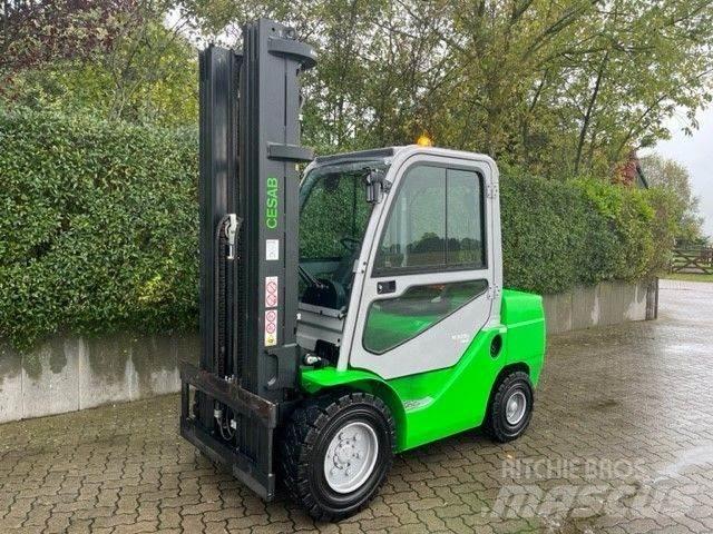 Cesab M335H-DV Дизельні навантажувачі