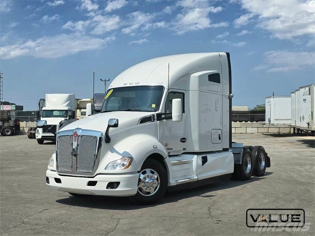 Kenworth T680 Тягачі