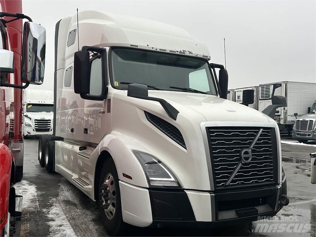 Volvo VNL760 Тягачі