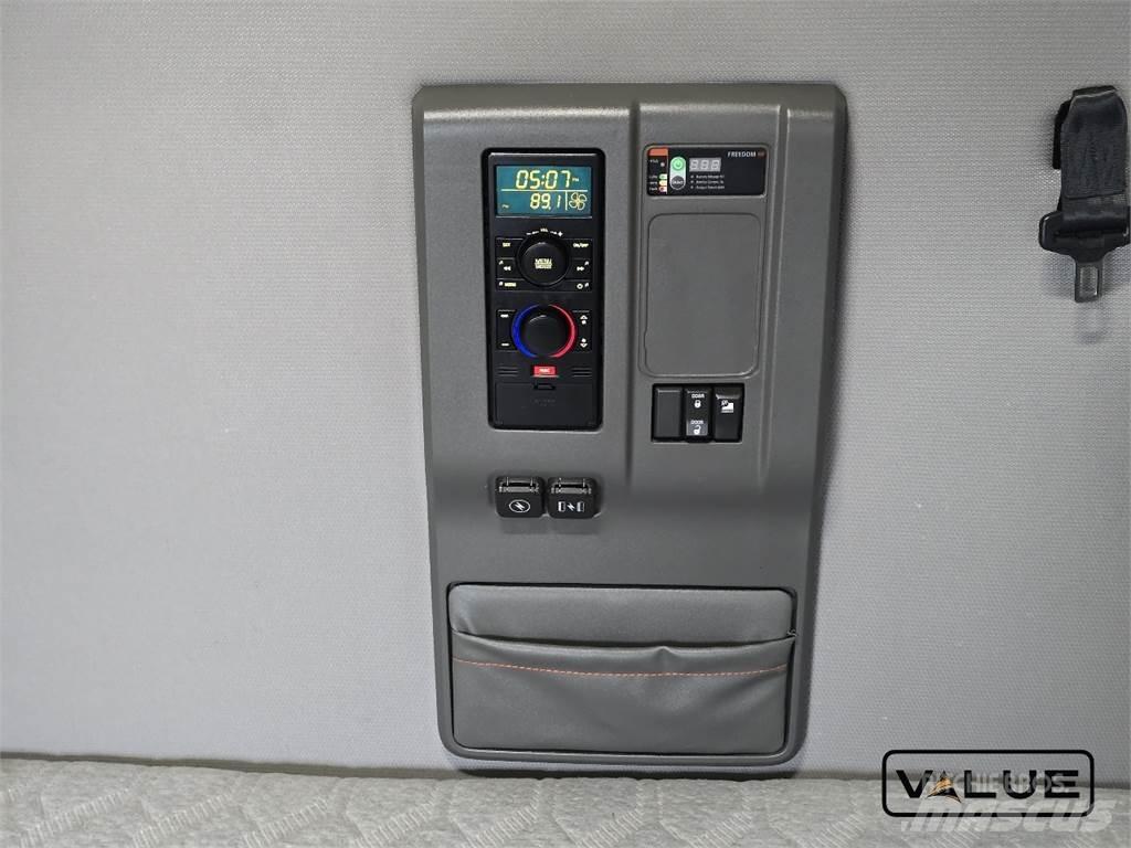 Volvo VNL760 Тягачі