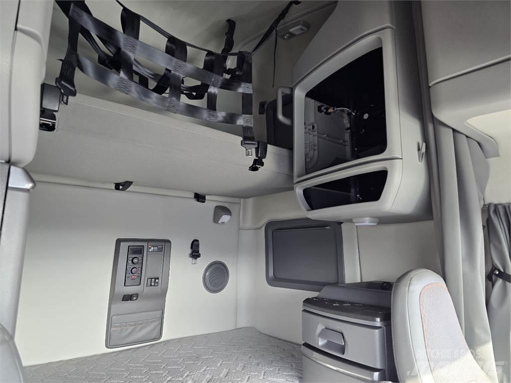 Volvo VNL760 Тягачі
