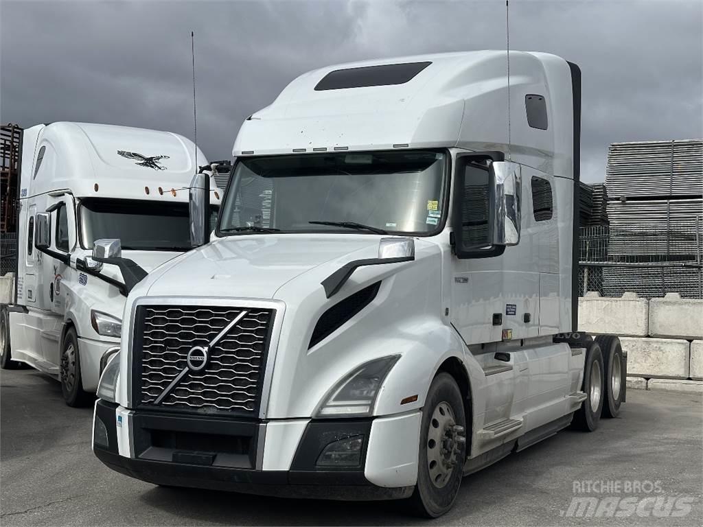 Volvo VNL760 Тягачі