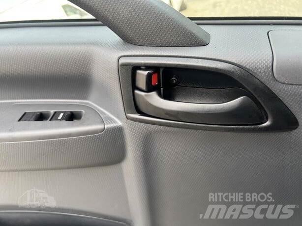 Isuzu NRR Будтехніка - Інші