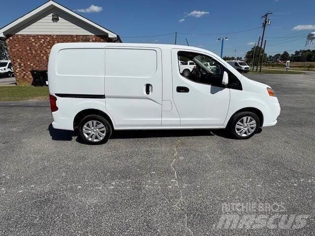 Nissan NV200 Будтехніка - Інші