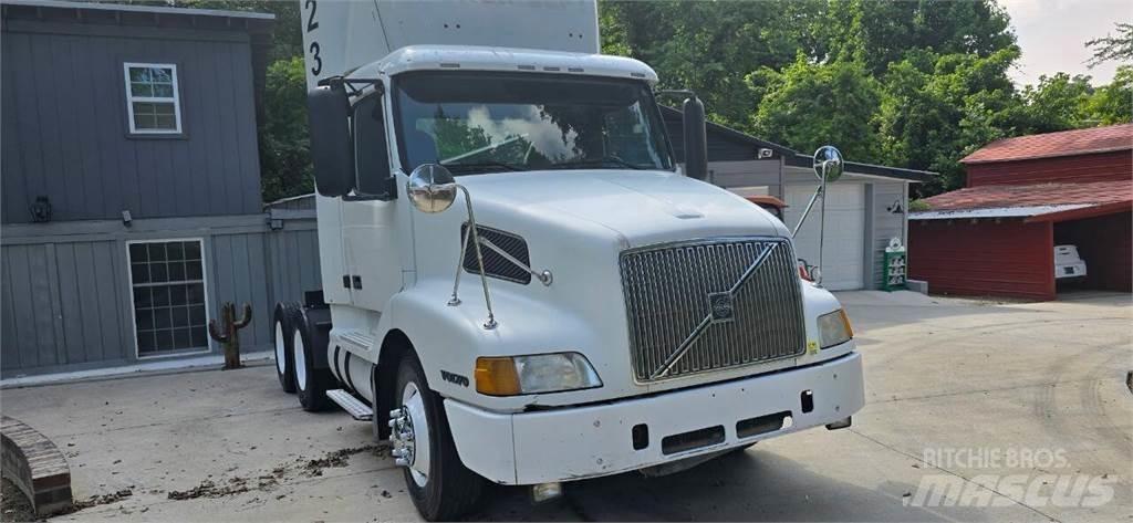 Volvo VNL Будтехніка - Інші