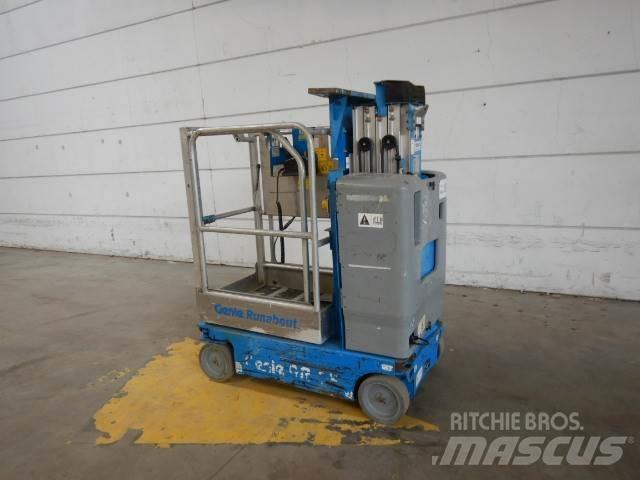 Genie GR15 Вертикальні щоглові підйомники
