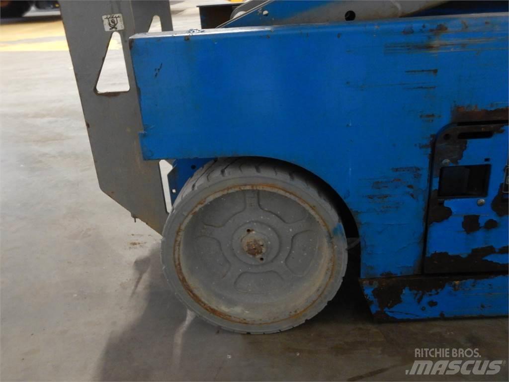 Genie GS2032 Підйомники-ножиці