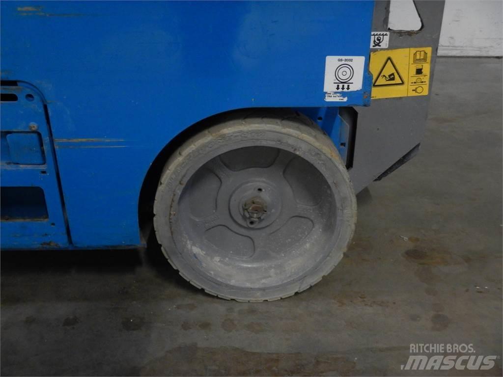 Genie GS2032 Підйомники-ножиці