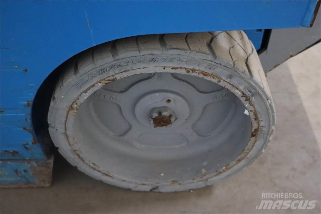 Genie GS2032 Підйомники-ножиці