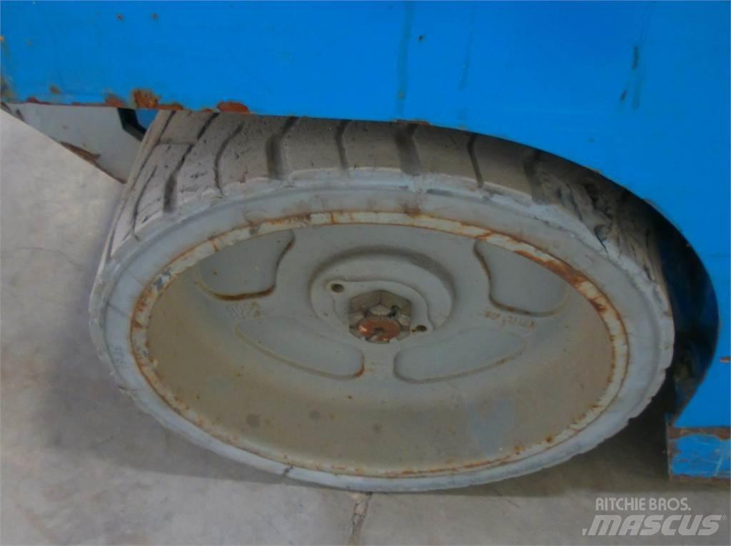 Genie GS2032 Підйомники-ножиці