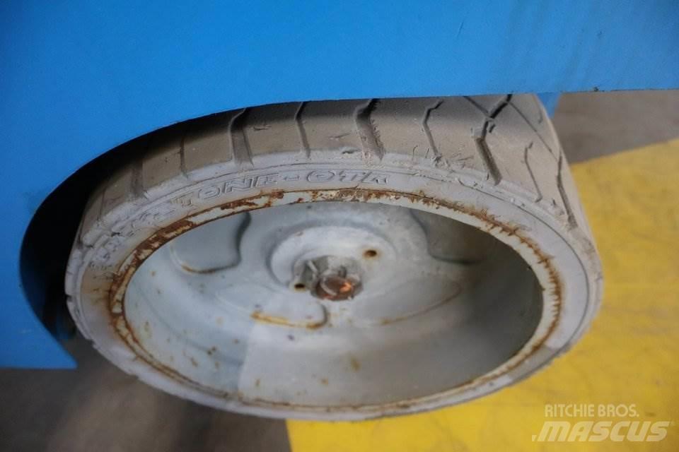 Genie GS2046 Підйомники-ножиці