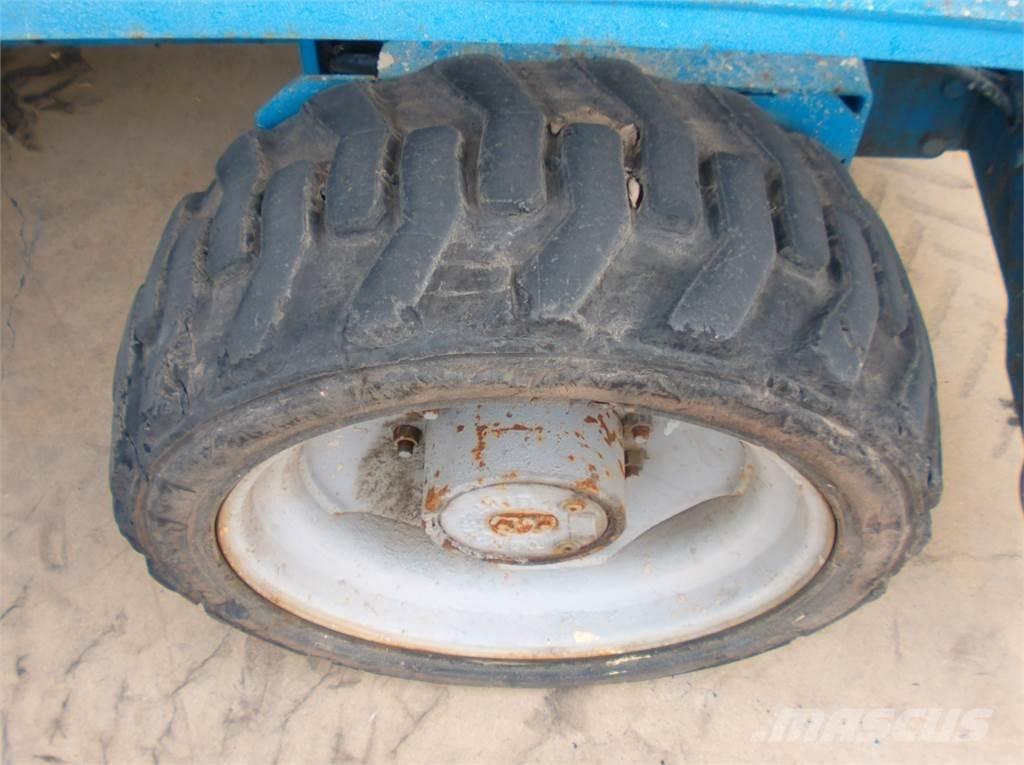 Genie GS4390RT Підйомники-ножиці