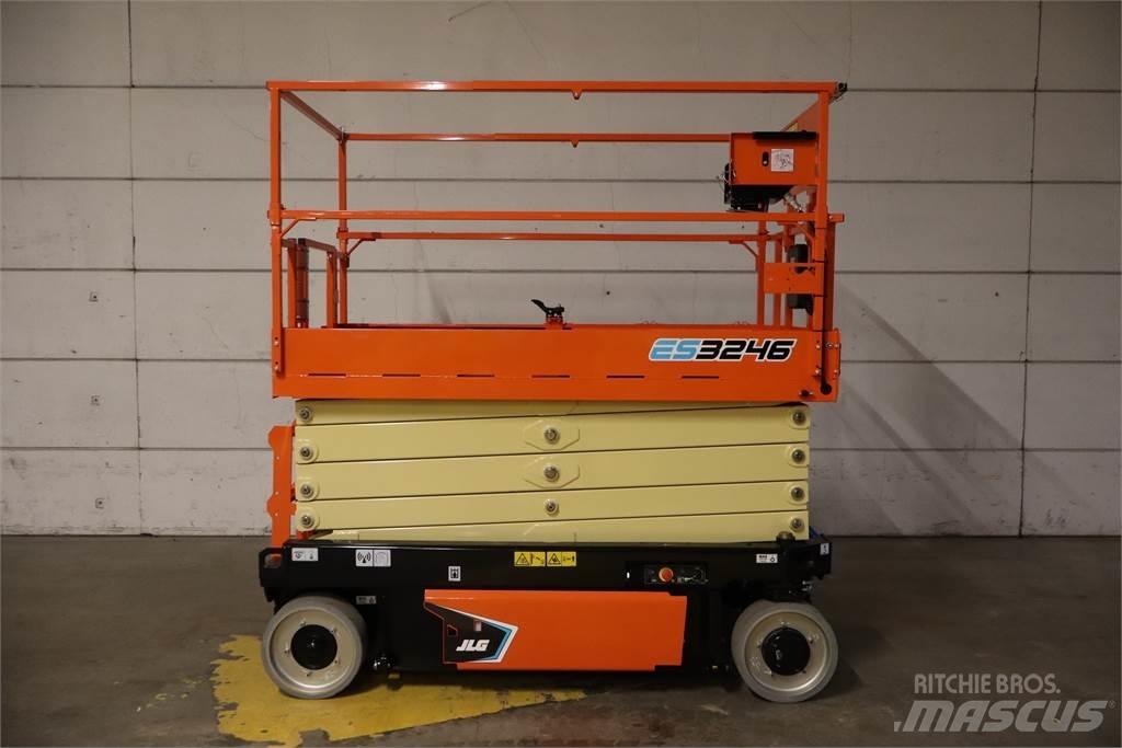 JLG 3246ES Підйомники-ножиці
