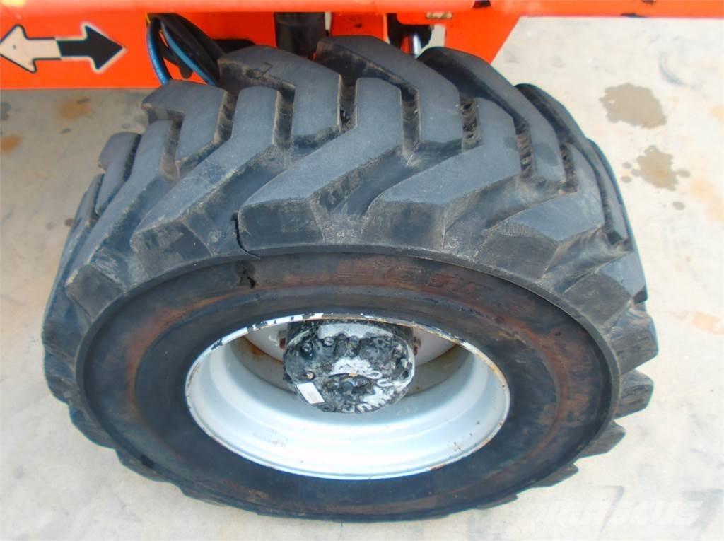 JLG 460SJ Телескопічні підйомники