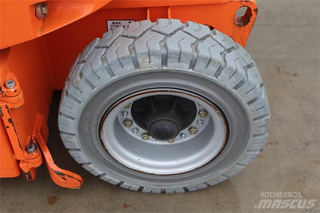 JLG E300AJP Колінчаті підйомники