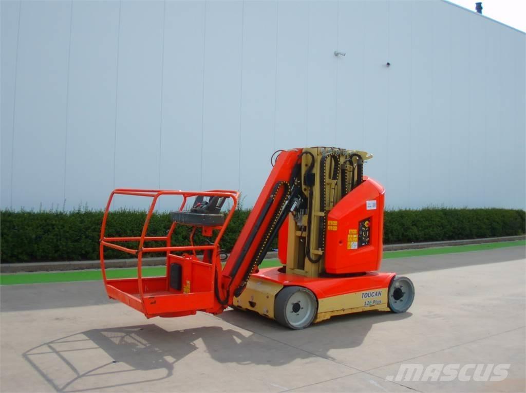 JLG Toucan 12E+ Вертикальні щоглові підйомники