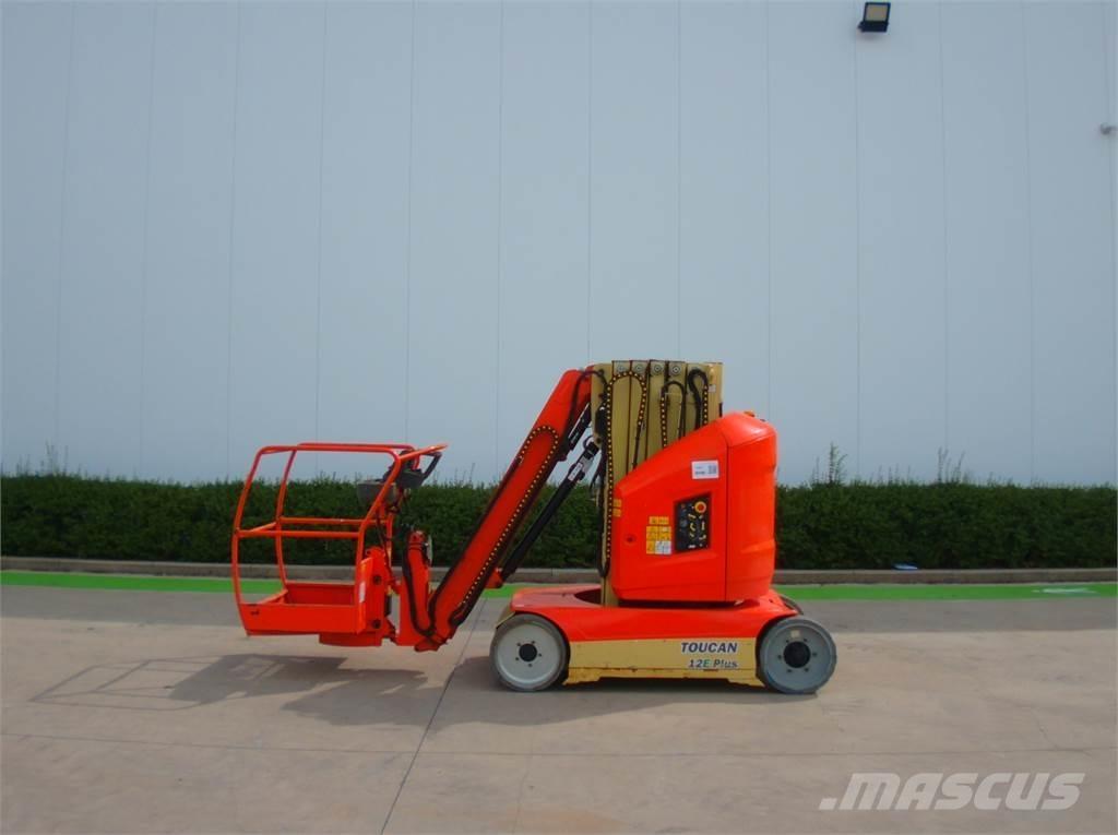 JLG Toucan 12E+ Вертикальні щоглові підйомники