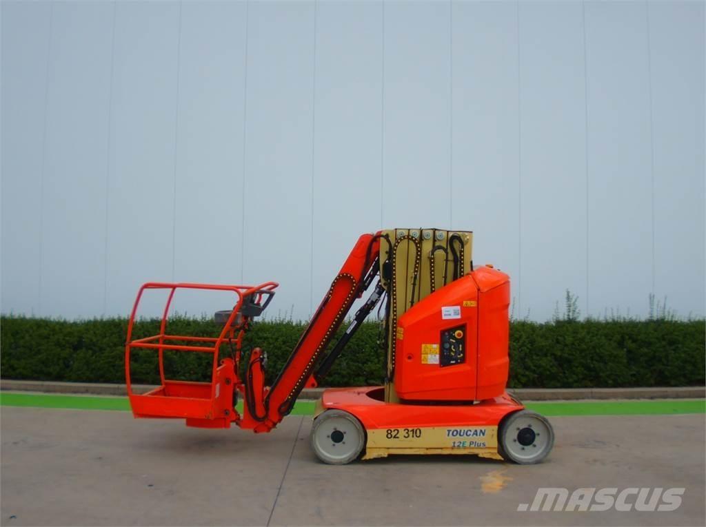 JLG Toucan 12E+ Вертикальні щоглові підйомники