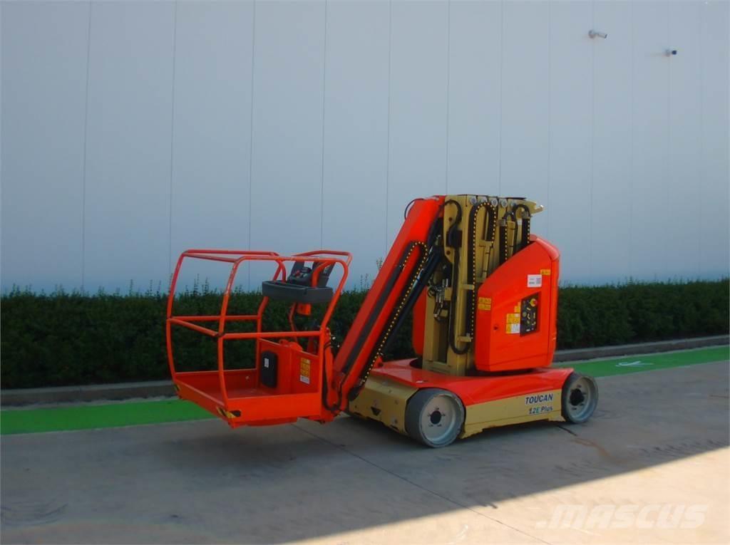 JLG Toucan 12E+ Вертикальні щоглові підйомники