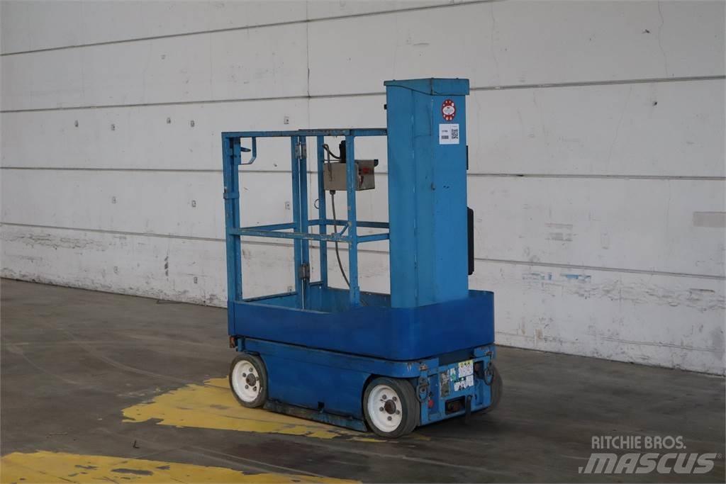 SkyJack SJ16 Вертикальні щоглові підйомники