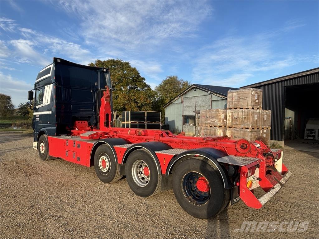 DAF XF 510 FAK 8X2 Вантажівки з гаковим підйомом