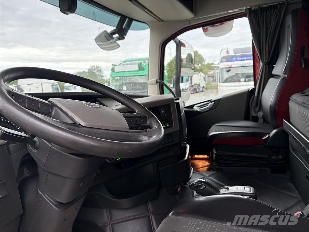 Volvo FH540 6x4 Тягачі
