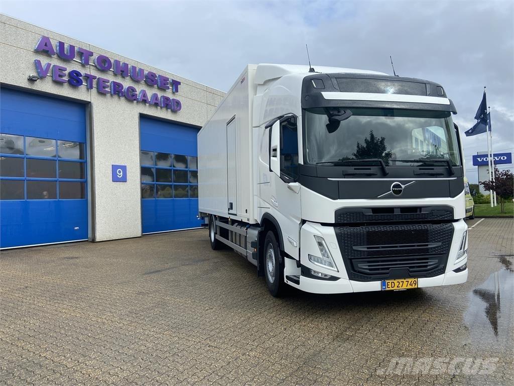 Volvo FM 330 4X2 Вантажівки / спеціальні