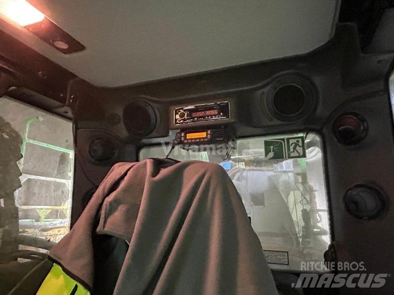 Liebherr R956 Гусеничні екскаватори