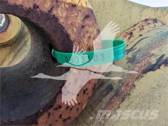 CAT  Ковші