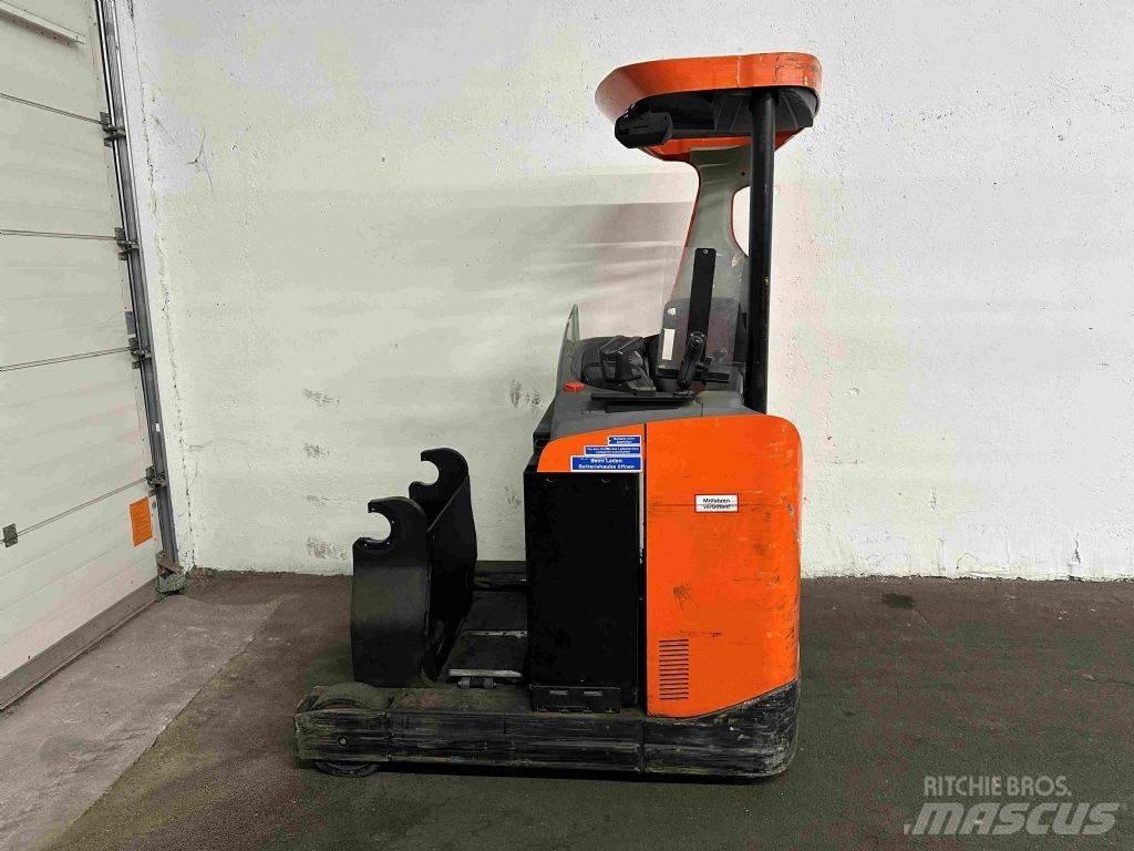 BT RRE 140 - TRIPLEX 8 m Річ-трак із високим підйомом