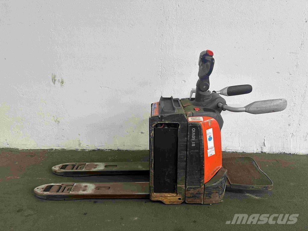 Toyota LPE 200 Штабелери