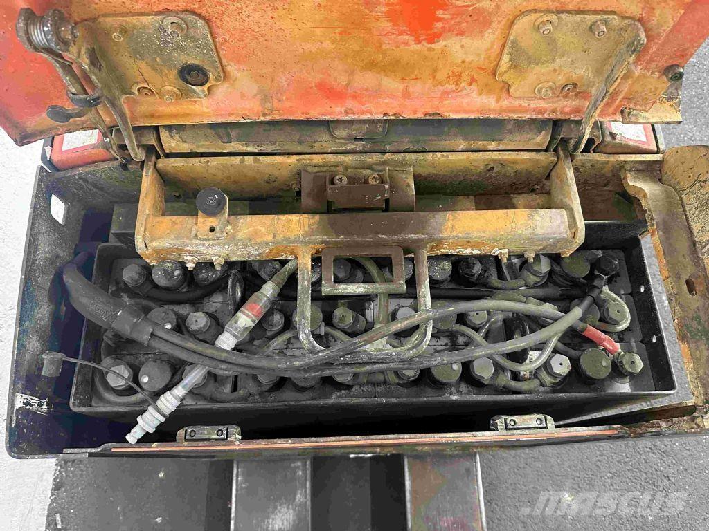Toyota LPE 200 Штабелери