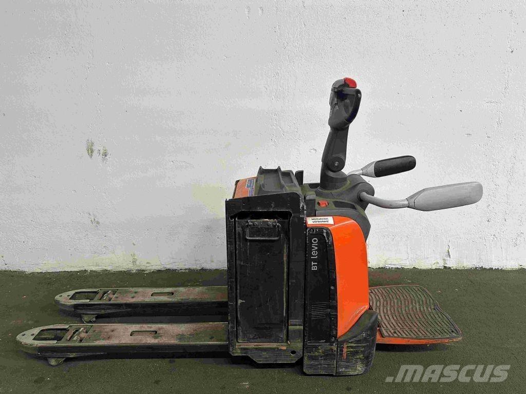 Toyota LPE 200 Штабелери