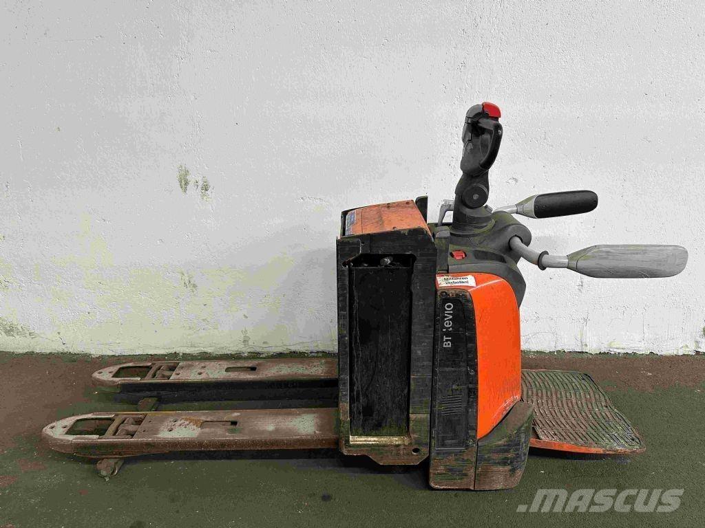 Toyota LPE 200 Штабелери
