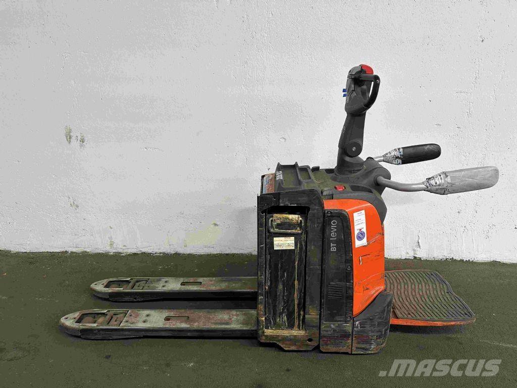 Toyota LPE 200 Штабелери